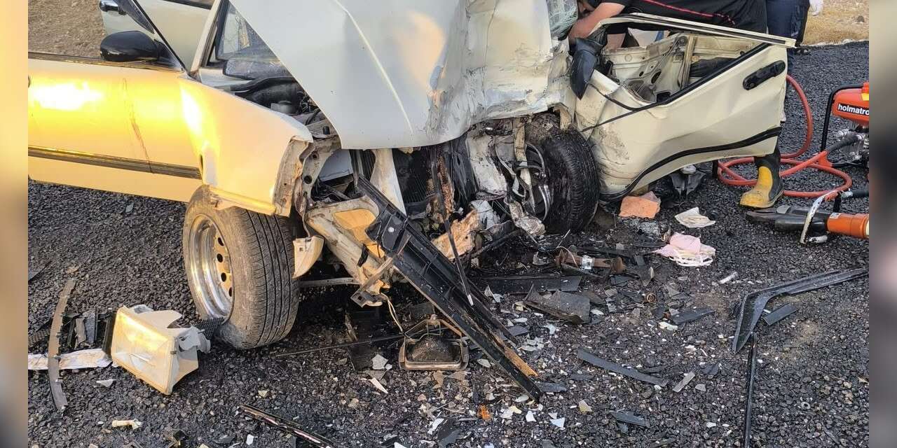 İki otomobil çarpıştı: 1 ölü, 3’ü ağır 7 yaralı