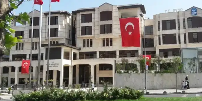 CHP’li Eyüpsultan Belediyesi’ne operasyon