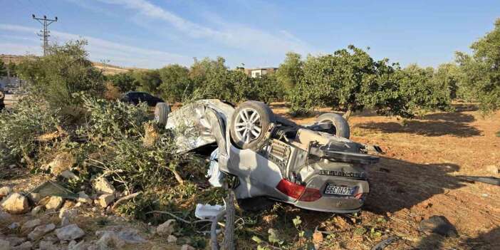 Tarlaya uçan otomobilde can kaybı arttı