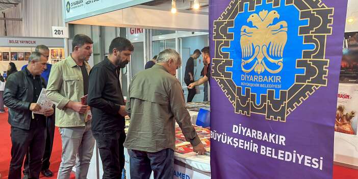 DBB’nin Kitap Fuarı’ndaki standı yoğun ilgi gördü