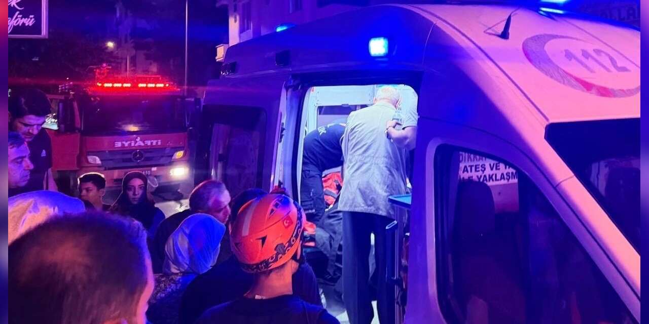 8 yaşındaki çocuğun ayağı asansörde sıkıştı