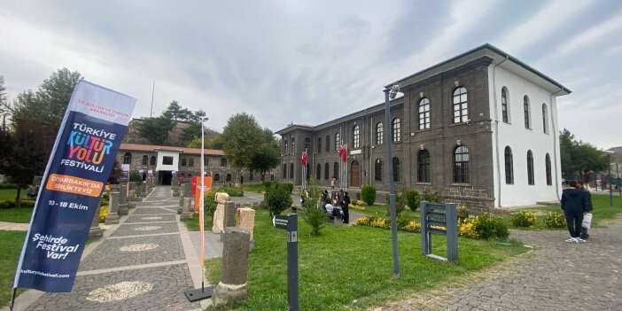 Sikke bastılar, tarihi keşfettiler: Diyarbakır’da festival coşkusu