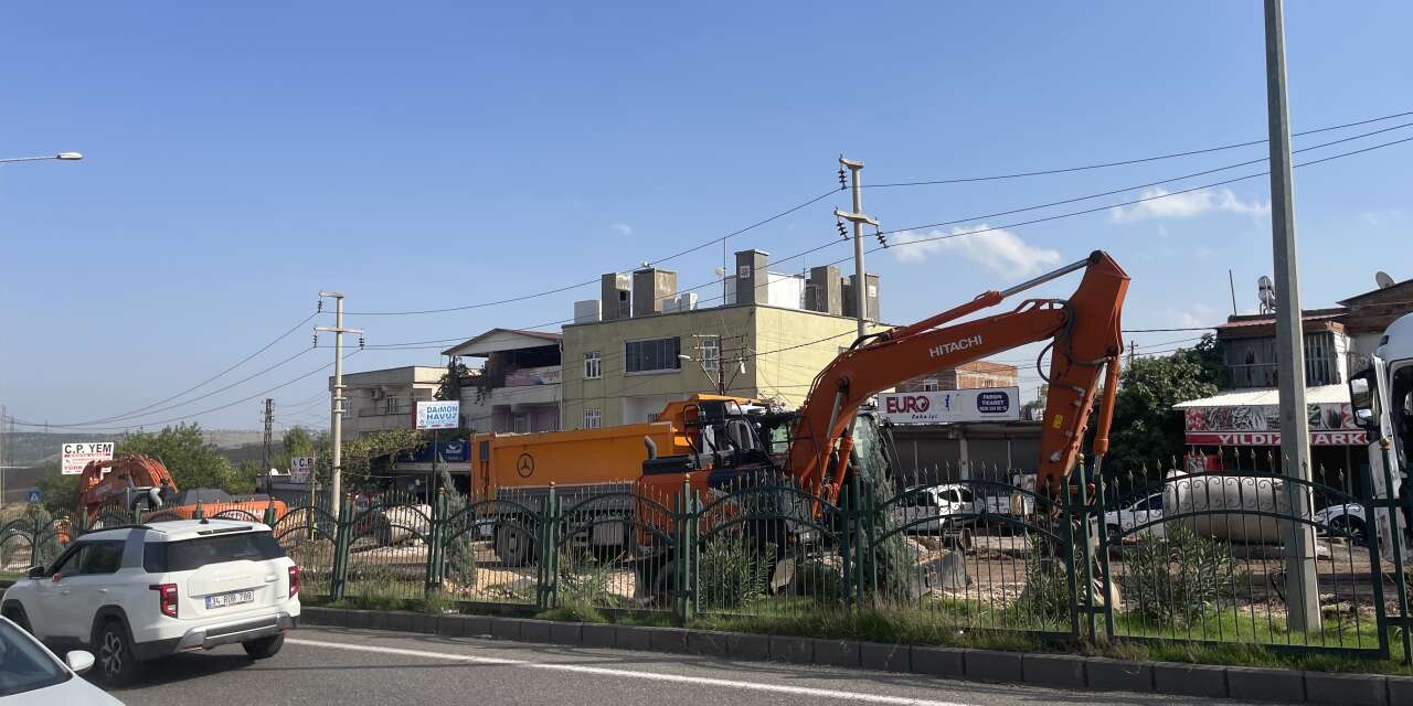 Diyarbakır’da elektrikler neden kesildi? İki ilçeyi etkileyen hasarın nedeni açıklandı!