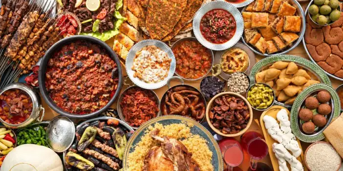 Diyarbakır’da sadece kebap yok! Ünlü şefler 48 lezzet durağını keşfetti