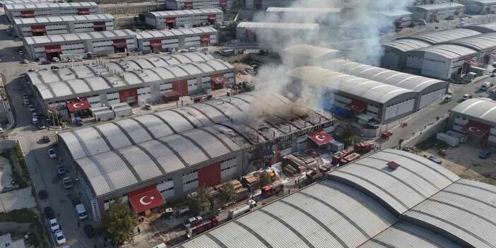 Mobilya fabrikasında yangın