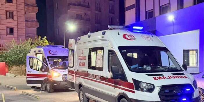 Evinin damından düşen kadın hayatını kaybetti