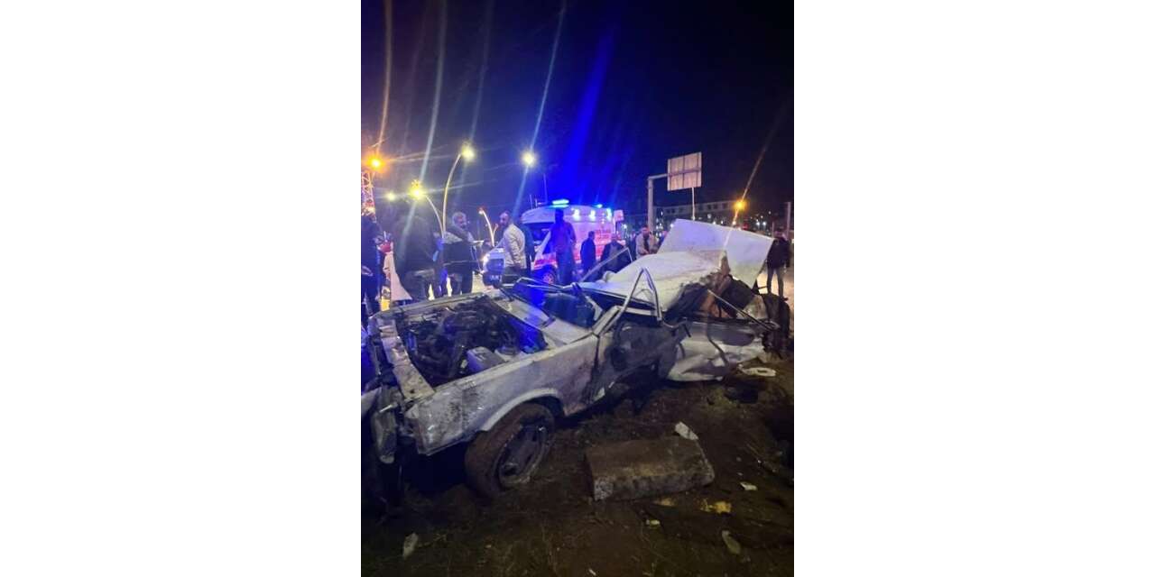 TIR ile otomobil çarpıştı: 1 ölü, 4 yaralı