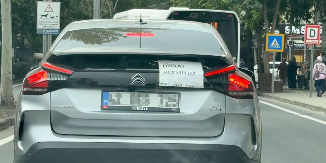 Diyarbakır trafiğinde dikkat çeken yazı