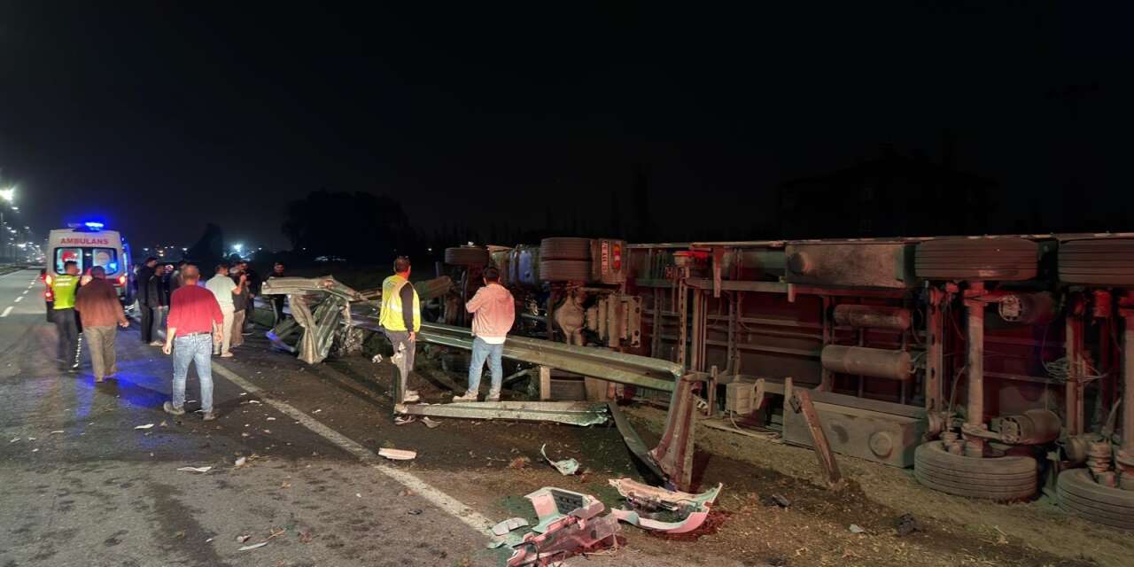 Çimento yüklü tır devrildi: 1 yaralı