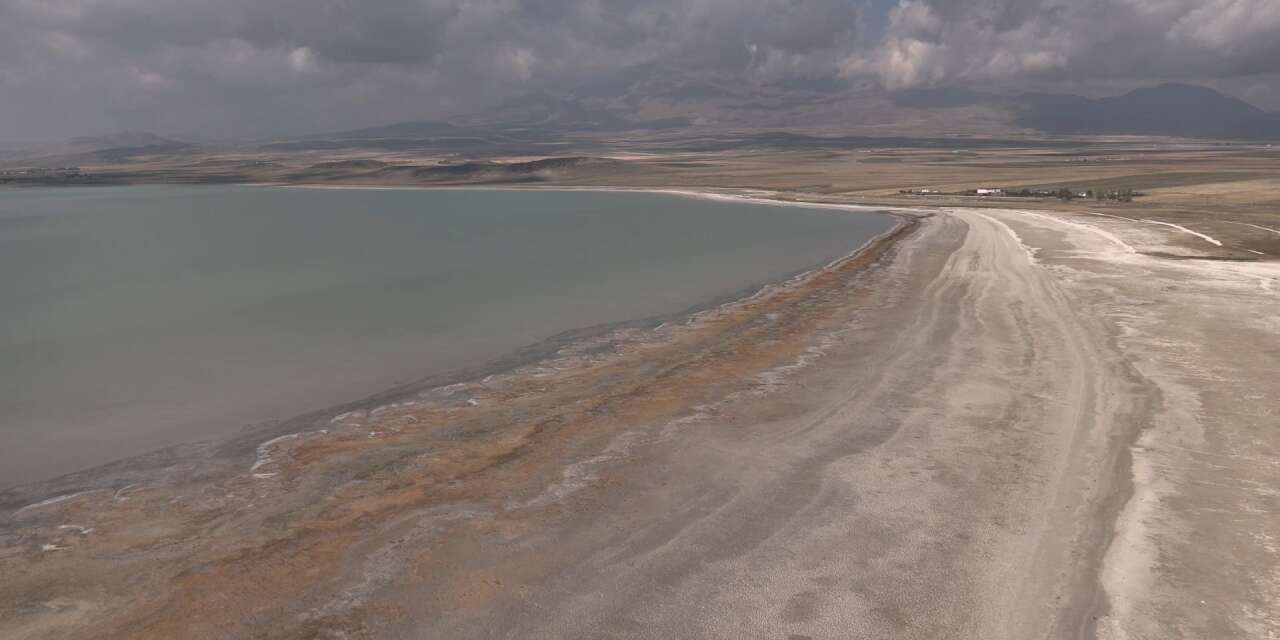 Arin Gölü'nde kuraklık alarmı