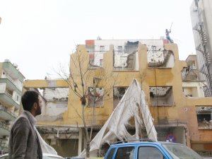 Bir de iş kazaları neden oluyor ? diye soruluyor