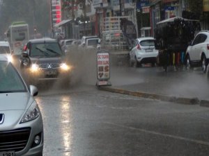 Diyarbakır’da sağanak yağış