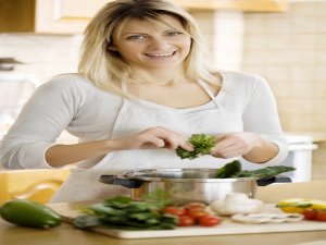 KIŞIN DOĞRU BESLENİN HASTALIKLARDAN KORUNUN