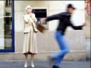 Diyarbakır'da kapkaç ve gasp suçundan aranan 4 kişi tutuklandı