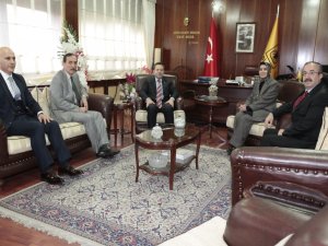 VALİ AKSOY REKTÖR SARAÇ’I ZİYARET ETTİ
