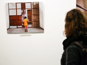 DİYARBAKIR’DA ‘UMUTLARI ERTELENEN ÇOCUKLAR’ RESİM SERGİSİ AÇILDI