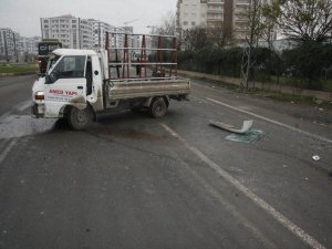 İNŞAAT İŞÇİLERİ KAZA YAPTI: 4 YARALI