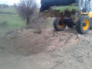 Lice karayolunda patlayıcı madde bulundu