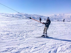 Hazar Baba Dağın’da kayak keyfi