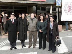 Parlementerên HDPyê çûn serdana Yaşar Kemal