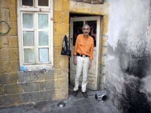 Tek göz odada yaşam mücadelesi