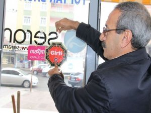 Diyarbakır'da işyerleri Kürtçe levha astı