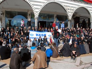 YASAYA KARŞI KESK  PROTESTOSU
