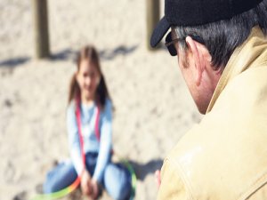 8 YAŞINDAKİ KIZA CİNSEL TACİZDE BULUNAN ŞAHIS TUTUKLANDI