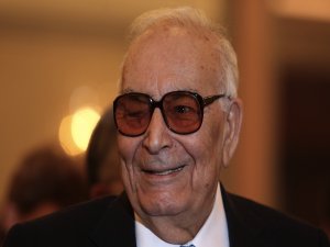 Büyük usta Yaşar Kemal'i kaybettik