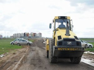 BAHARLA BİRLİKTE ASFALTLAMAYA HIZ VERİLDİ