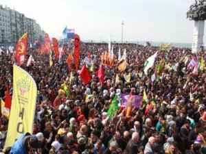 Ege’de Newroz coşkusu