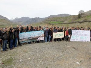 Asker HES'e karşı kampı engelledi