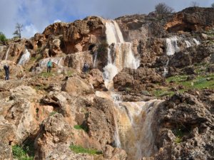 Xab Şelalesi baharı müjdeledi