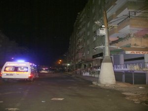 Akli dengesi bozuk şahıs mobese direğine çıktı