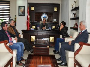 Kayapınar Belediyesi’ni ziyaret ettiler