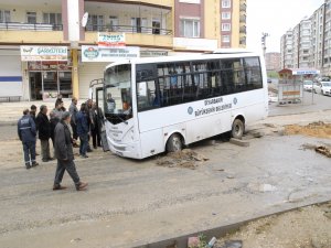 İYİKİ SÜRATLİ DEĞİLDİ