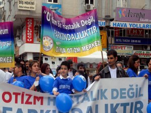 DİYARBAKIR’DA DÜNYA OTİZM FARKINDALIK GÜNÜ ETKİNLİĞİ