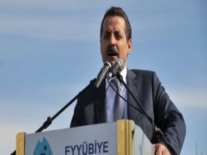 Hem bakanlığı hem de siyaseti bırakıyor