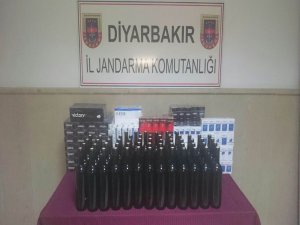 KAÇAK SİGARA VE ŞARAP YAKALANDI
