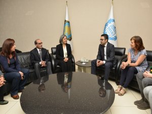 Hollandalı psikiyatristlerden Kışanak'a ziyaret