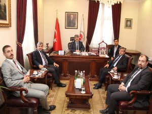 Menteş’ten Baro’ya ziyaret