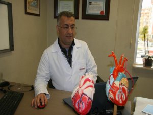 Doç.Dr.Alpaslan;”ANJİYO İLE BYPASS AŞAMASINDA KARARLAR HAYATİ ÖNEM TAŞIYOR