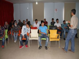 KÜTÜPHANEDE MADDE BAĞIMLILIĞI ANLATILDI