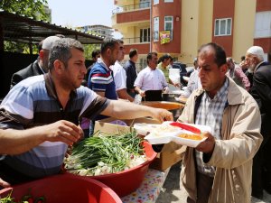 Şanlıurfa'da 5 bin kişiye kurufasulye ve pilav dağıtıldı