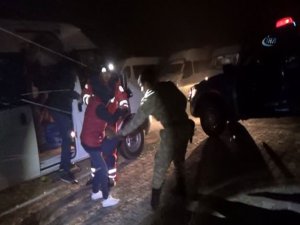 Nemrut Dağı'nda mahsur kalan turistler kurtarıldı