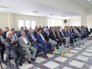 Çınar'da köy tabelaları Türkçe ve Kürtçe olacak