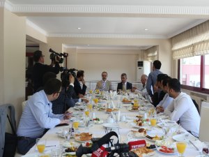 DİYARBAKIR VE ÇEVRESİNİN DOĞAL AFET RİSKİ ÇALIŞTAYI TOPLANTISI