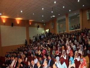 Dicle'de 'Sevgili Peygamberim' Konferansı