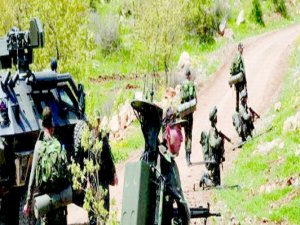 Askeri operasyon başlatılan Tutak'ta halk bölgeye gidiyor