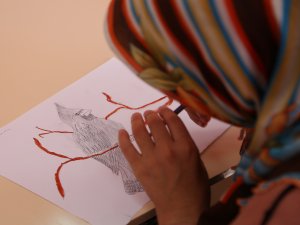 Psikiyatri hastalarına resimle tedavi